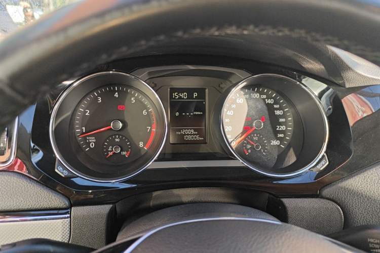 Used Volkswagen Sagitar 2016 230TSI 25th Anniversary Edition
