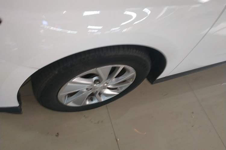 Used Buick Velite 6 2020 Plug-in Hybrid Connected Fashion Model
