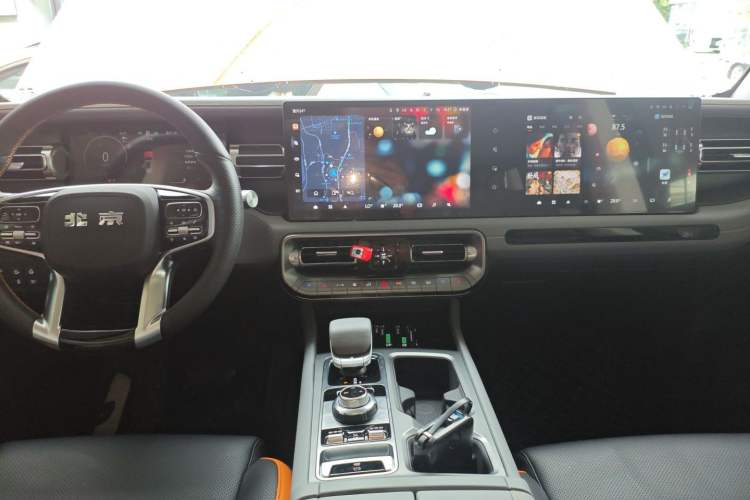 Used Beijing Auto BJ40 2024 2.0T All-New Urban Hunter Edition Chivalrous Style
