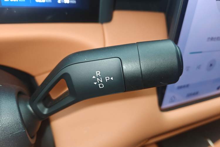 Used Lynk & Co 900 2025 1.5T Ultra
