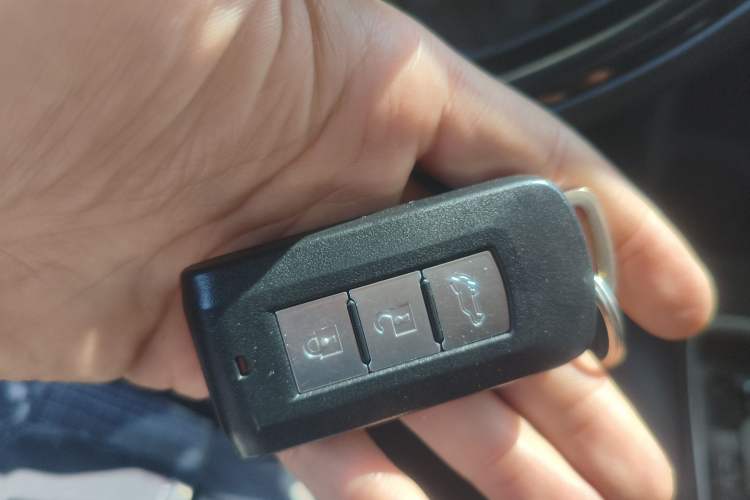 Used Mitsubishi Outlander 2016 2.4L 4x4 Elite Edition 5 Seats