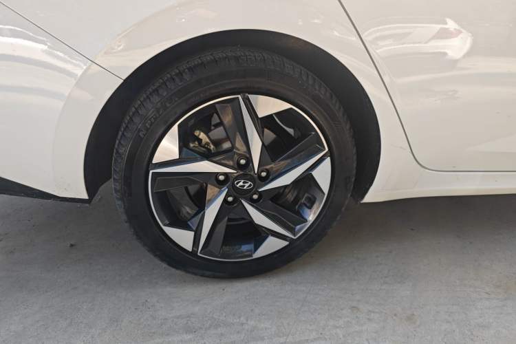 Used Hyundai Elantra 2022 1.5L CVT GLX Elite Edition
