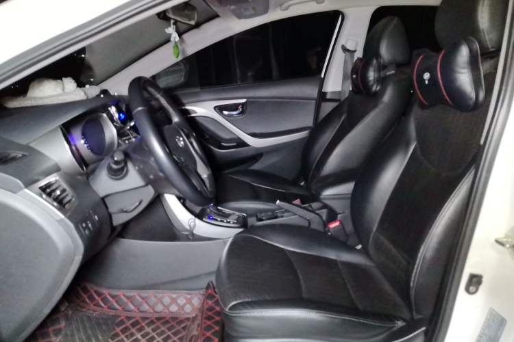 Used Hyundai Elantra 2013 1.6L Automatic Luxury Model
