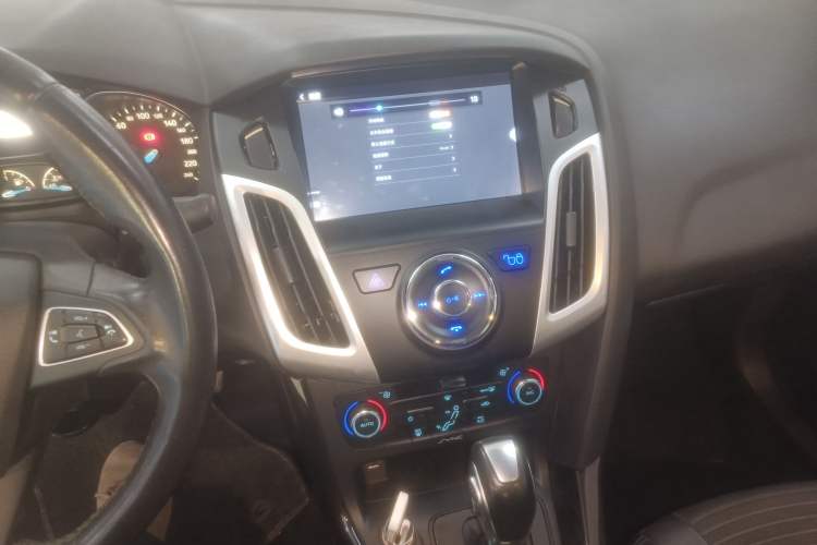 Used Ford Focus 2015 Sedan 1.6L Automatic Trend Model