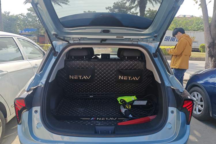 Used NETA V 2022 Long-Range Industry Custom Edition
