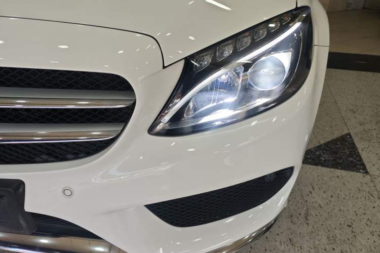 Used Mercedes-Benz C-Class 2018 C 180 L Fashion Edition Sport Version
