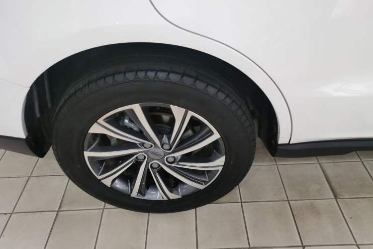 Used Geely Auto Vision X6 2020 1.4T CVT Luxury Edition
