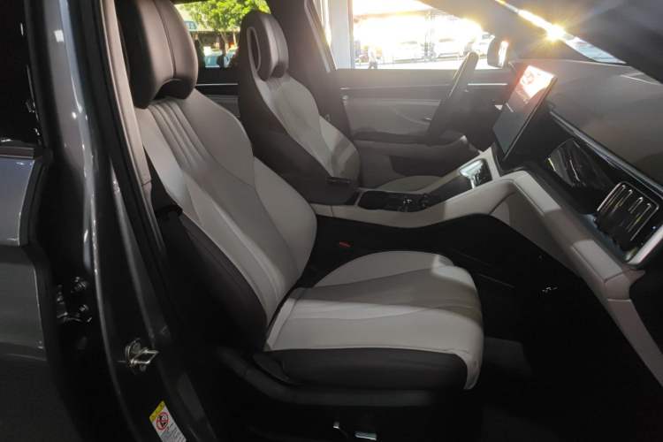 Used BYD Song PLUS New Energy 2025 DM-i Intelligent Driving 160KM Flagship Model
