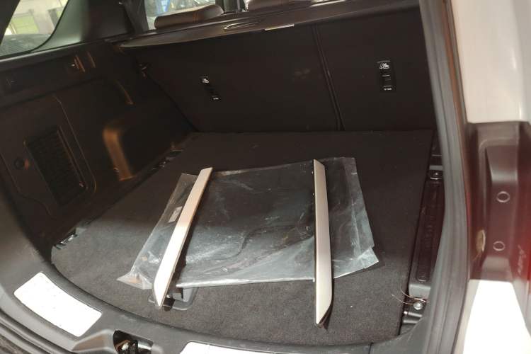 Used Land Rover Discovery Sport 2022 Revised Version 249 PS R-Dynamic S Performance Edition 5 Seats