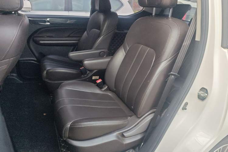 Used GAC Trumpchi M6 2019 270T DCT Prestige Edition (6-Seater) China VI