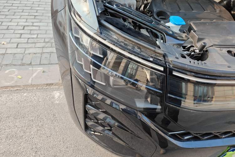 Used Volkswagen Teramont 2025 Tiguan Pro 450TSI 4Motion Crosswind Edition
