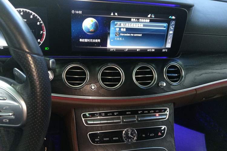 Used Mercedes-Benz E-Class 2019 E 300 L Sporty and Stylish Model
