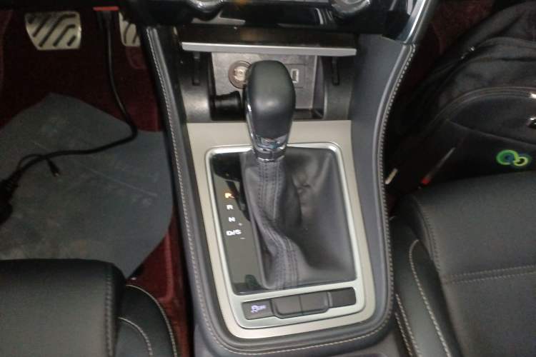 Used MG 6 2017 20T Automatic Luxury Smart Connect Version China V Standard