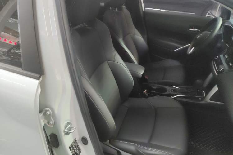 Used Toyota FRONTLANDER 2022 2.0L CVT Luxury Edition