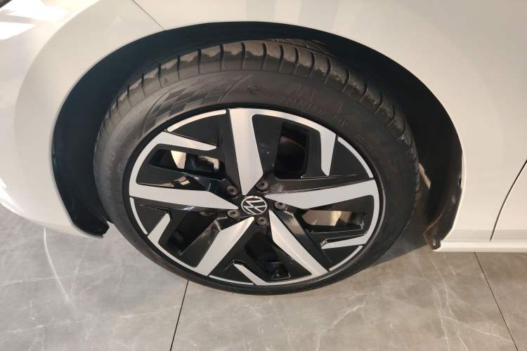 Used Volkswagen Lamando 2024 Lavida L 280TSI DSG Cool & Spicy Edition
