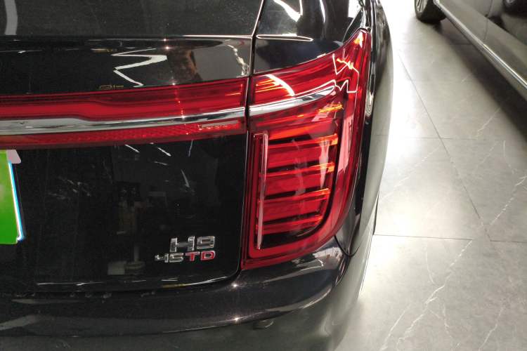 Used Hongqi H9 2023 2.0T Smart Connect Flagship Edition
