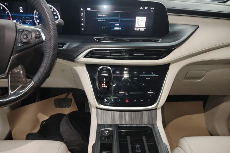 Used Buick GL8 2022 ES Landtrek 653T Comfort Edition
