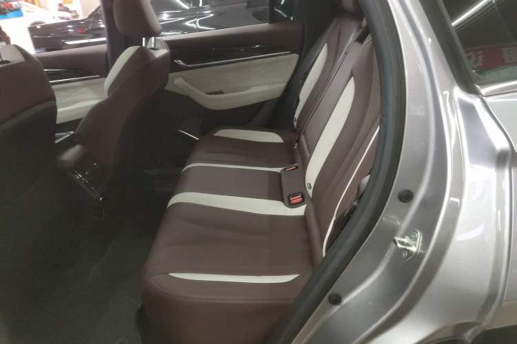 Used Geely Auto Monjaro L 2024 2.0TD High-Power Automatic Two-Wheel Drive Yunqi Version