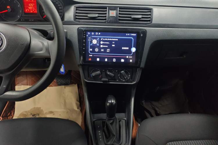 Used Volkswagen Santana 2016 1.6L Automatic Fashion Edition