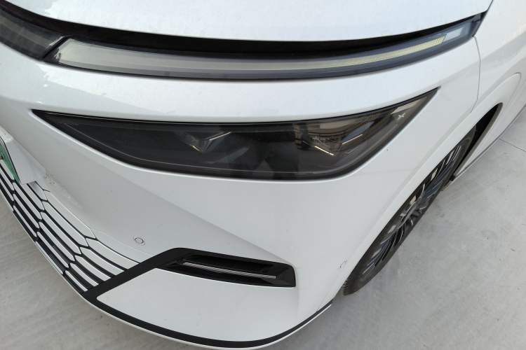 Used XPeng X9 2025 740 Ultra-Long Range Max