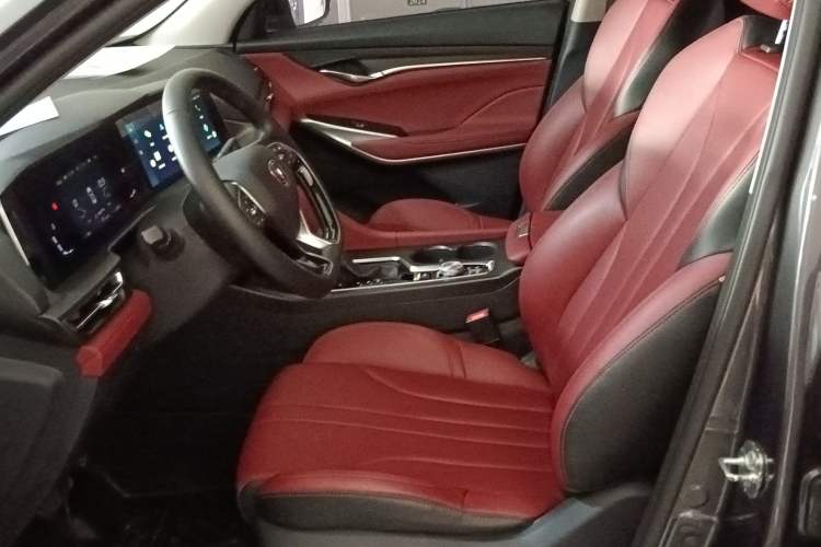 Used Changan CS75 PLUS 2021 1.5T Automatic Luxury Version