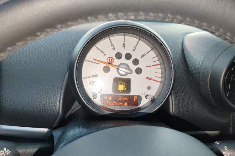 Used  Countryman 2014 1.6L ONE
