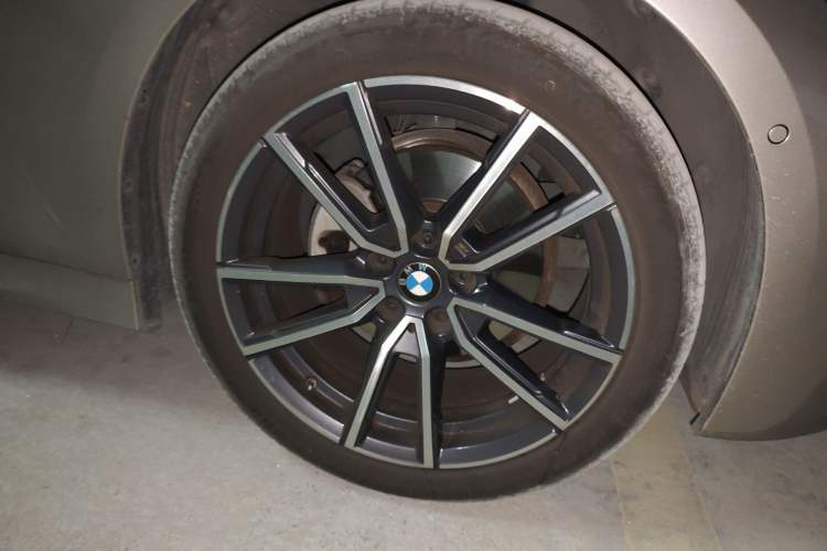 Used BMW 3 Series 2021 Second Facelift 325Li M Sport Package
