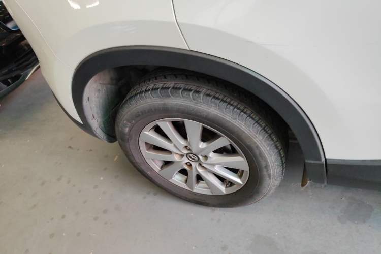 Used Mazda CX-5 2015 2.0L Automatic Two-Wheel Drive Urban Version
