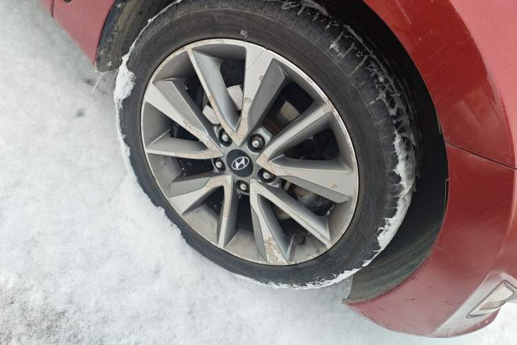 Used Hyundai Elantra 2015 1.6L Automatic Luxury Model