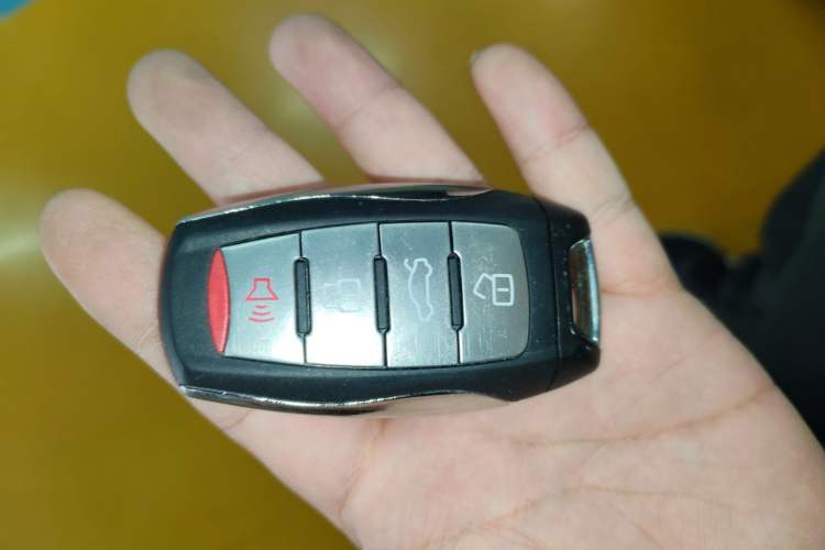 Used Haval H6 2018 Red-Label 2.0T Automatic Luxury Model
