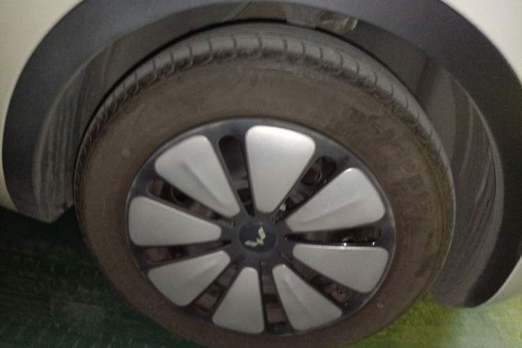 Used Wuling Bingo 2023 333 km Lingxi Connected+ Version
