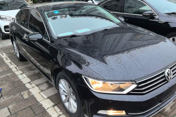 Used Volkswagen Magotan 2018 330TSI DSG Advanced Model
