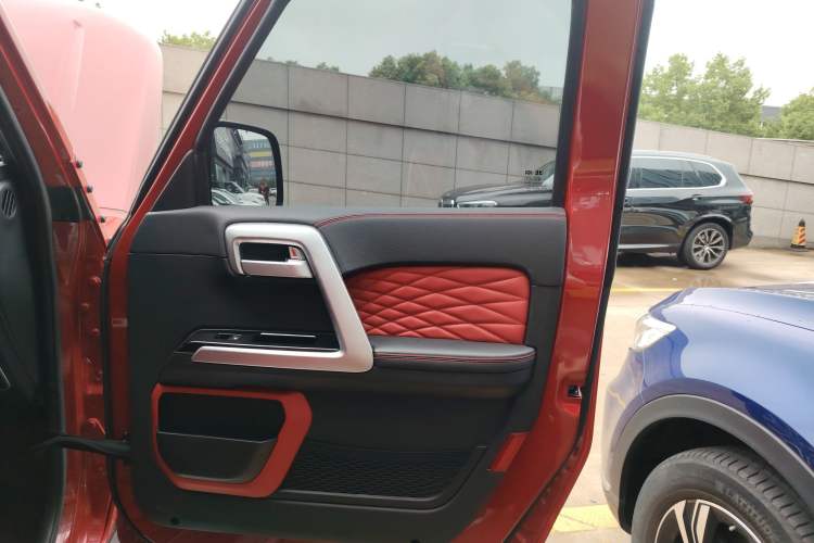 Used Beijing Auto BJ40 2023 2.0T Automatic Four-Wheel Drive Urban Hunter Edition Chivalrous Type
