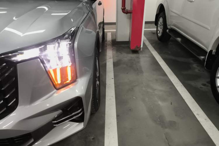 Used GAC Trumpchi GS8 2022 Flagship Series 2.0 TGDI Four-Wheel Drive Luxury Smart Connectivity Version (7 Seats)