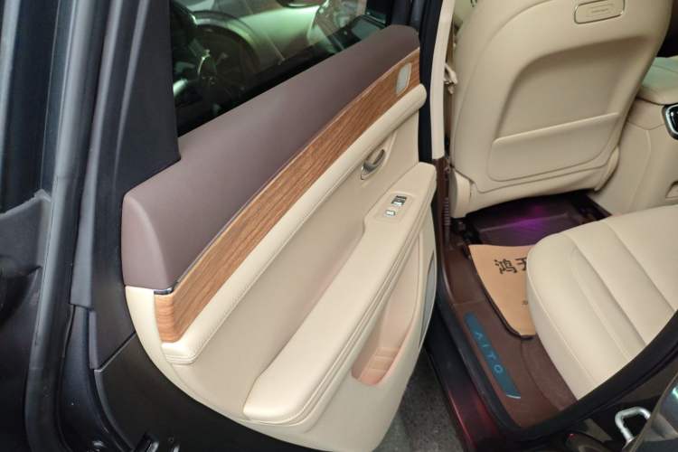 Used Hima AITO M7 2024 1.5T Rear-Drive Plus Version 5 Seats