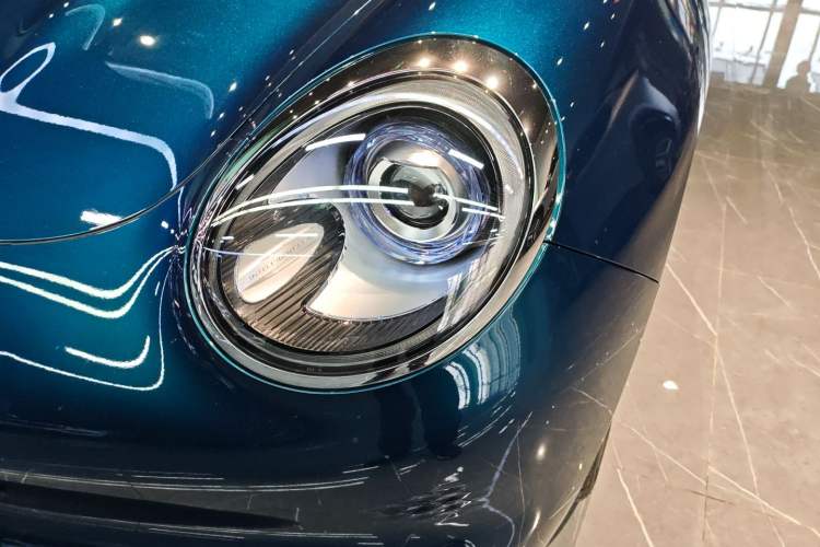 Used ORA Good Cat 2022 Morandi Edition 400km Standard Range Premium Version Lithium Iron Phosphate