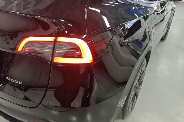 Used Tesla Model Y 2023 Rear-Wheel-Drive Version