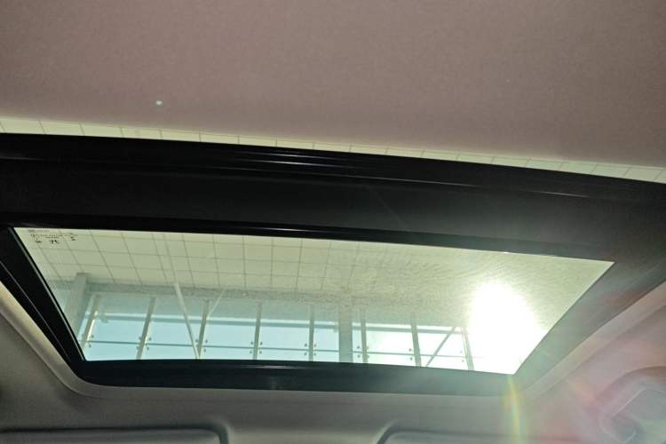 Used Honda Vezel 2020 1.5L CVT Pioneer Edition
