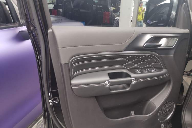 Used Tank 300 2023 City Edition 2.0T—Stylish as Ever
