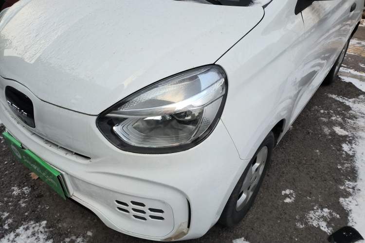 Used Roewe Clever 2021 302 km New Four-Seater Super-Efficient Version
