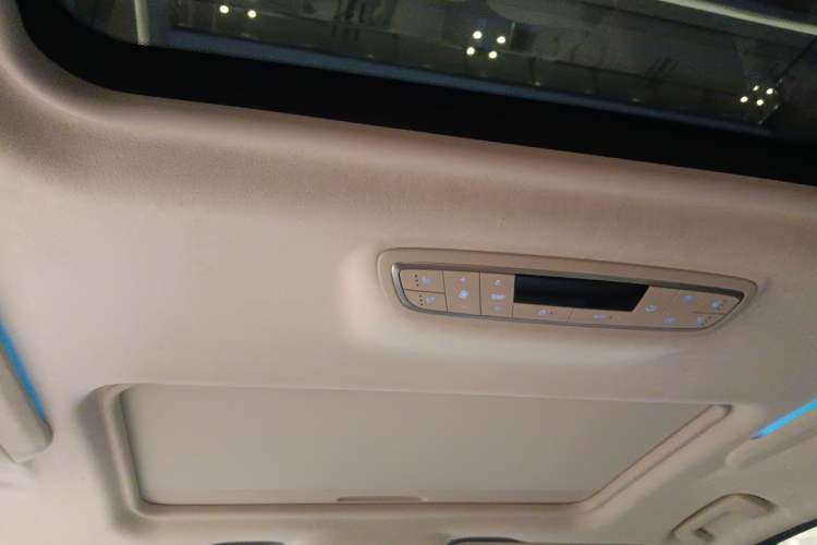 Used Buick GL8 2021 Avenir Aivia Six-Seat Luxury Edition
