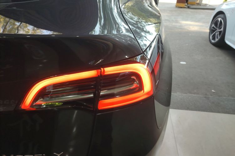 Used Tesla Model Y 2024 Rear-Wheel-Drive Version
