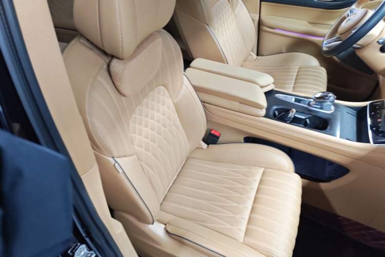 Used VOYAH Dream 2022 0-Carbon Edition Dream+ Smart Enjoyment Package 475 km
