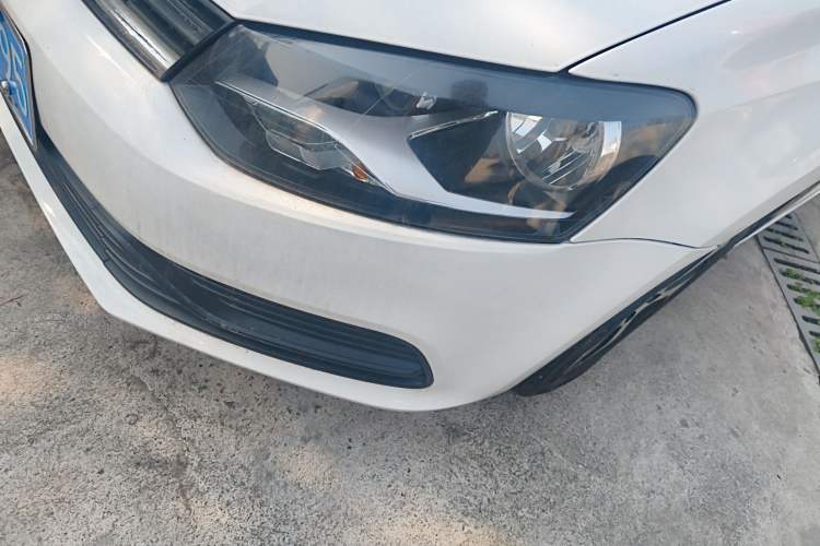 Used Volkswagen Polo 2016 1.4L Manual Fashion Model
