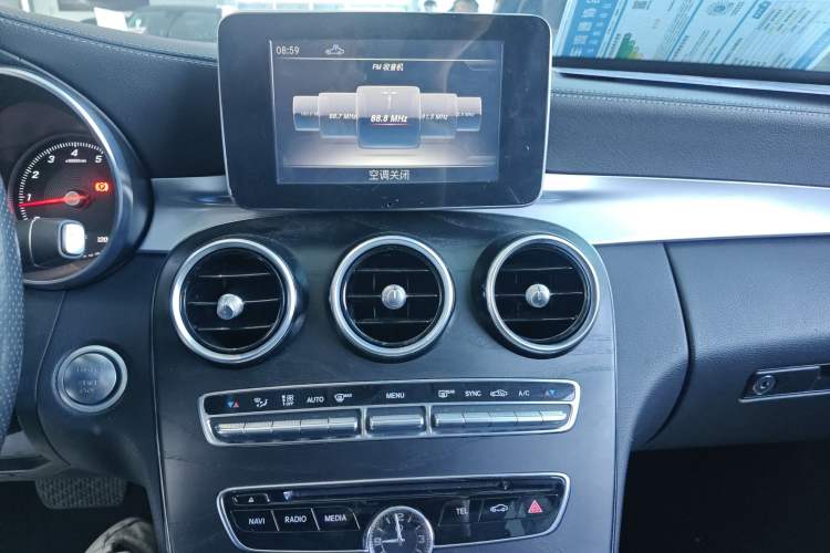 Used Mercedes-Benz C-Class 2018 C 180 L Fashion Edition Sport Version
