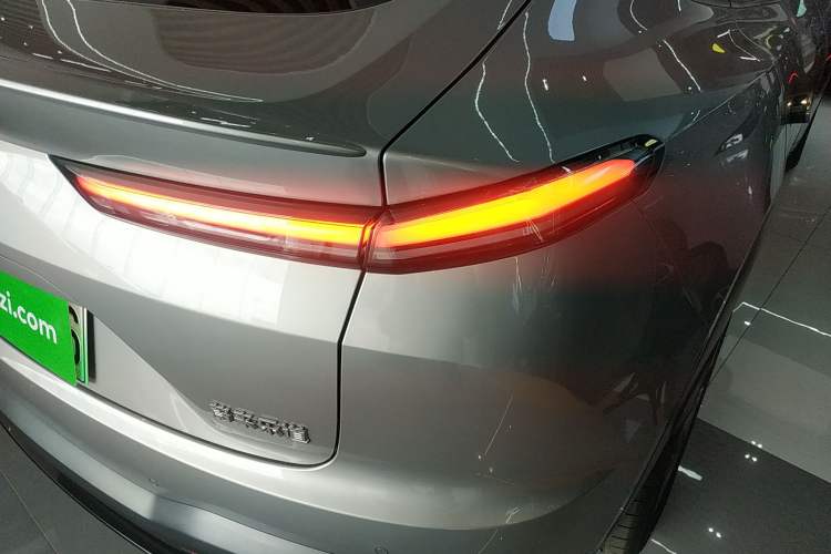 Used ONVO L60 2024 60 kWh Rear-Drive Version