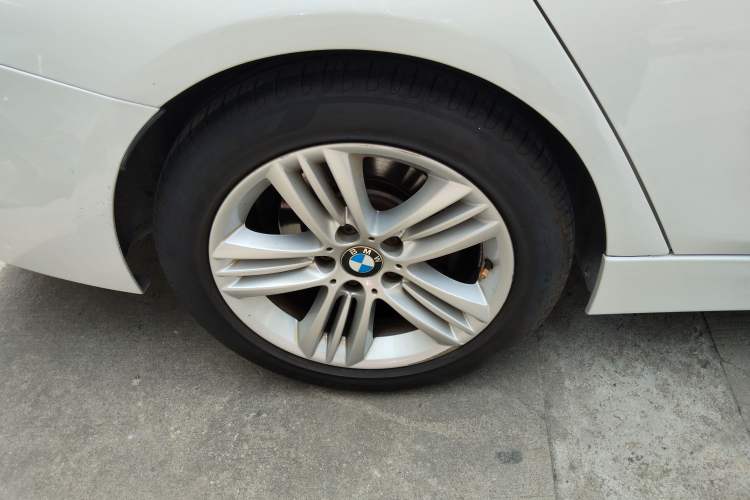 TDK.VehicleDetails.img