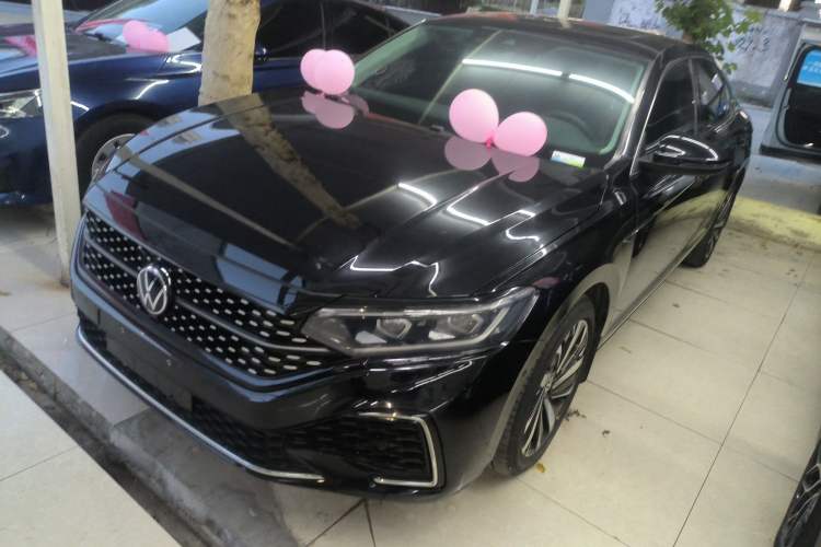 Used Volkswagen Passat 2022 330TSI Starry Luxury Edition
