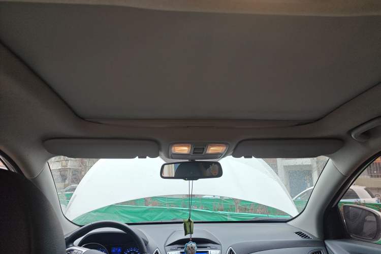 Used Hyundai ix35 2013 2.0L Automatic Two-Wheel Drive Smart GLS China IV Standard
