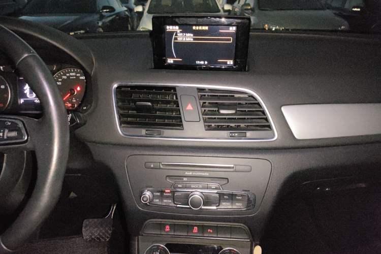 Used Audi Q3 2017 30 TFSI Fashion Model
